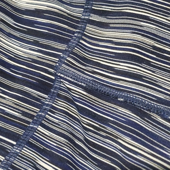 GapFit pants women's sz xs blue white abstract vertical lines activewear… - Picture 11 of 12